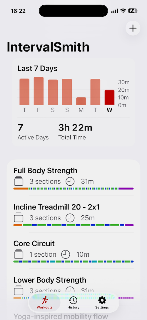 IntervalSmith home screen showing saved workouts and weekly activity chart